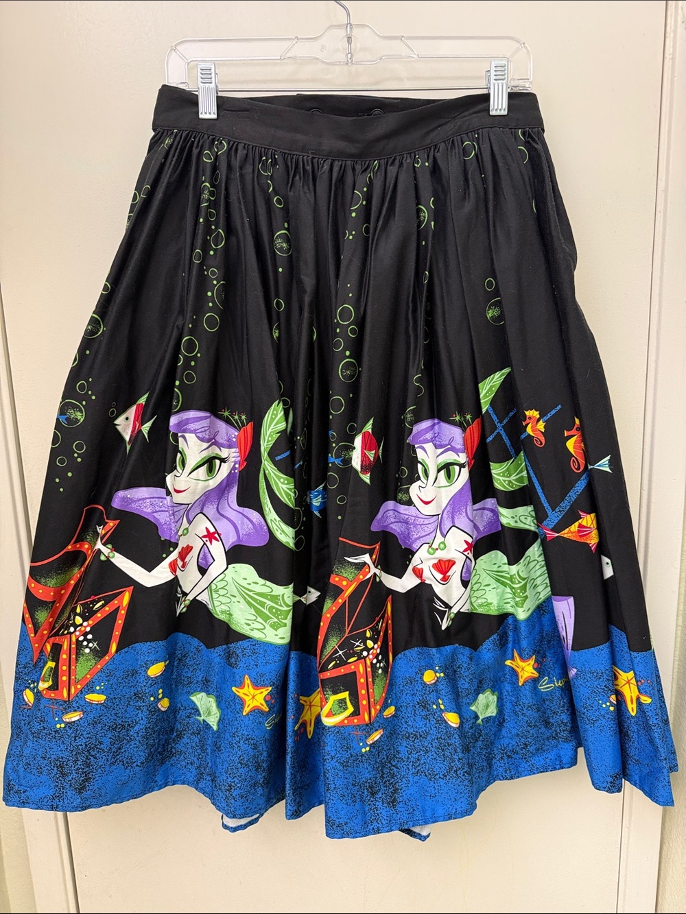 Pinup Couture Adjustable Mermaid Skirt w/ Pockets Size Medium
